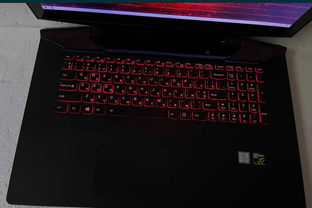 Ноутбук игровой: 17.3