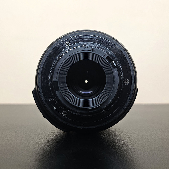 Об'єктив Nikon AF-S DX NIKKOR 18-55 мм Клевань - изображение 4