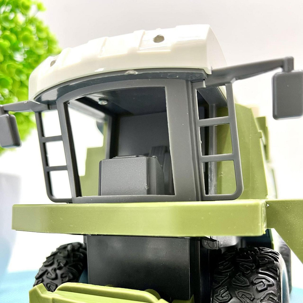 Комбайн на радіокеруванні LIMO TOY з гумовими колесами 21 см Зелений (M 4949) Чернігів - фото 10