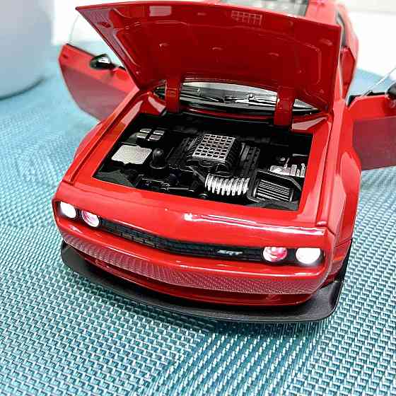 Машинка металева Авто Експерт Chevrolet Camaro 1:24 відчиняються двері капот багажник світло/звук Червона (GT-12099) Чернігів