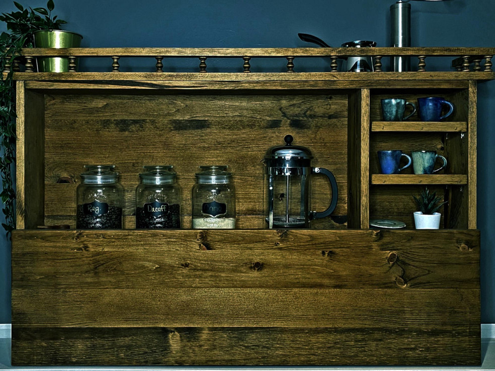 Настенный бар 