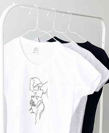 Женская\Мужская футболка с картинкой лица Черновцы