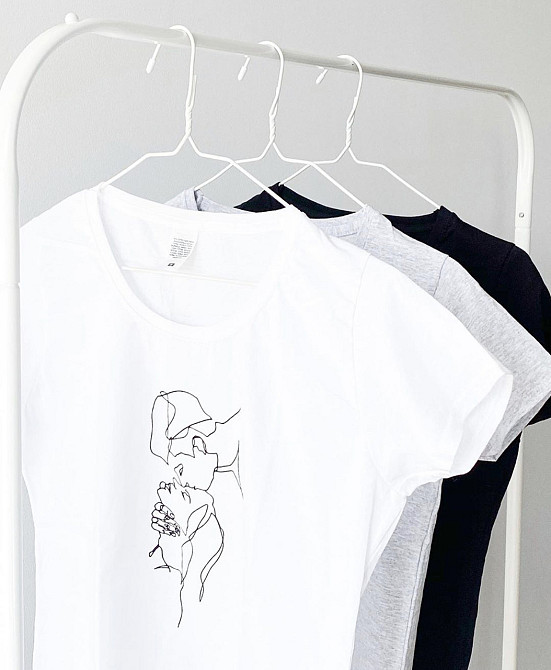 Женская\Мужская футболка с картинкой лица Черновцы - изображение 1