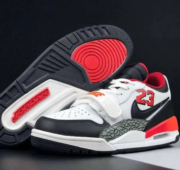 Чоловічі Термо Кросівки Nike Jordan Білі Шкіряні Джордани Найк Єврозима (розміри:41,42,43,44,45) Відео Огляд Дніпро - фото 10