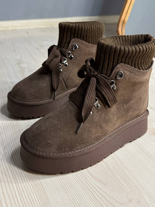 Угги женские Hengji 007-7 замшевые шнуровка с носком коричневые, 38, 24 см Киев - изображение 16