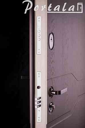 Двери уличные, МДФ-покраска по RAL,серия Премиум, модель Лозана, гнутый профиль, коробка 150 мм, полотно 105мм Киев