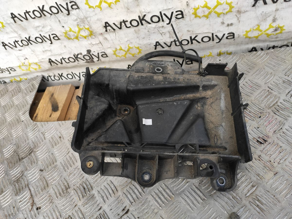 Корпус під акумулятор Skoda Fabia 2007-2014 (6R0915331) Ковель - фото 2