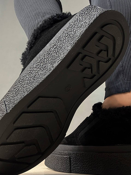 Ботинки женские Hengji 660-1 замшевые кеды на меху черные, 37, 23,5 см Киев - изображение 3