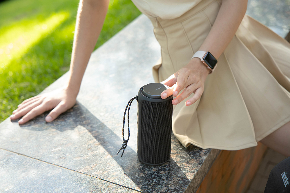 Портативна акустична система 2E SoundXTube2 30Вт, ВТ 5.0, MP3, TWS, Party Mode, IPX7, Чорний Киев - изображение 11