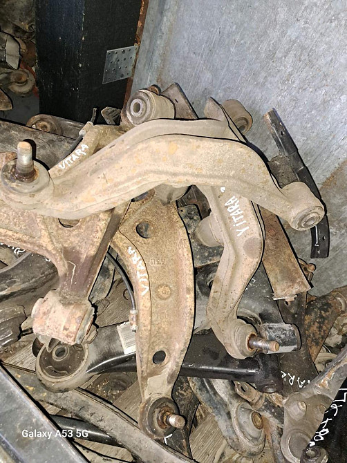 Ричаги Сузукі Вітара Київ - фото 1