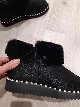 Уггі жіночі короткі замшеві 37 чорний Київ