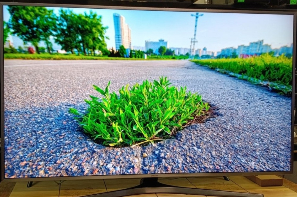 Телевизор Samsung 55