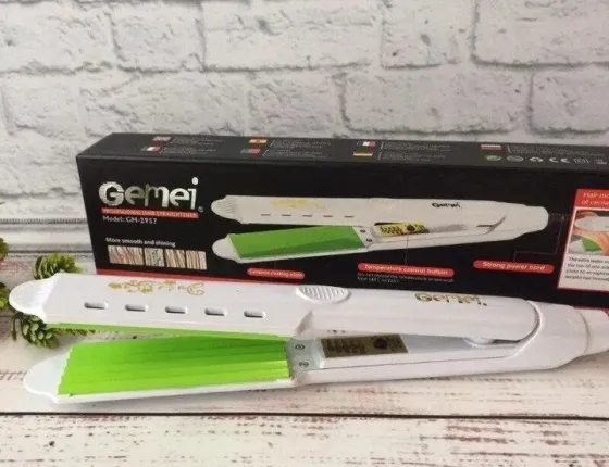 Плойка-гофре для волосся Gemei GM-2957W: керамічні щипці 50 Вт для прикореневого об'єму із шир. пластин 4 см Одеса