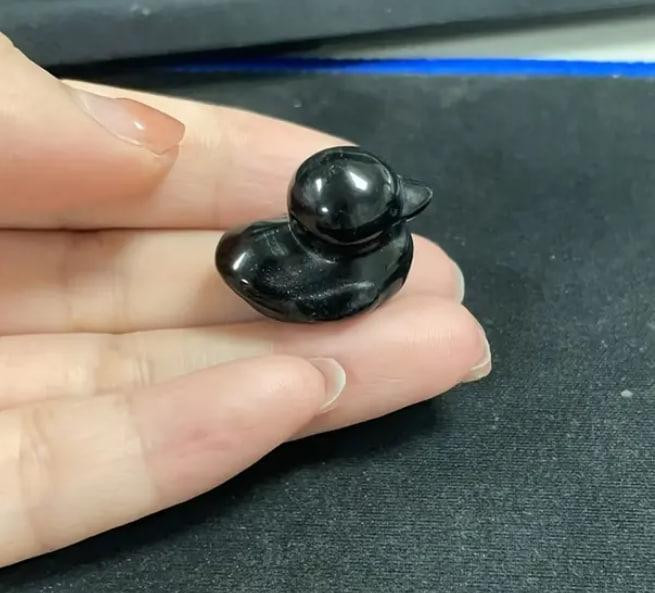 Міні-фігурка кришталевої качечки з натурального каменю чорного обсидіану 25 мм Київ - фото 2