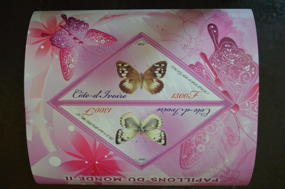 Марки. Фауна. Блок. 2012 рік (А-32) Полтава - фото 1