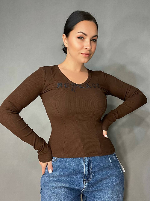 Лонгслів жіночий A-N 25079 рубчик реглан v-виріз з написом принт корсетні шви one size, коричневий, one size Київ - фото 9