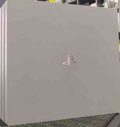 Playstation 4 Pro 1 TB  /+Ігри/ +Гарантія 6 міісяців. Харків