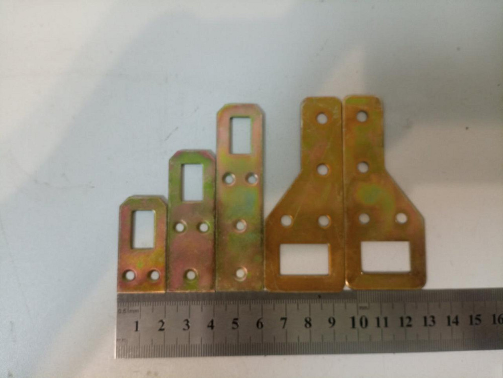 Вушко для підвішування меблів  40х20мм, оцинк жовтий "P-o" Київ - фото 3