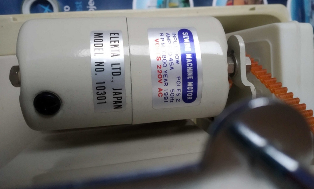 Швейна машинка ELEKTA Київ - фото 3