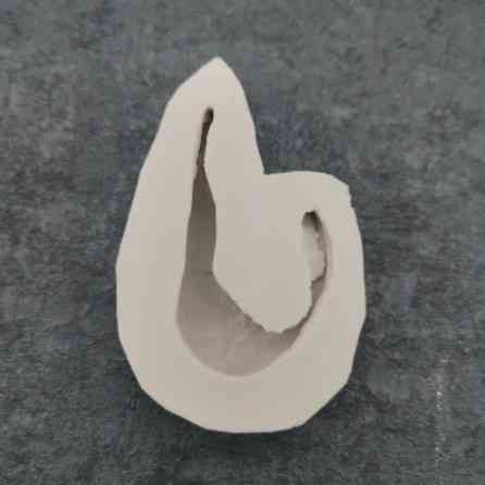 Молд силіконовий Креветка 52 на 77 мм сірий Київ