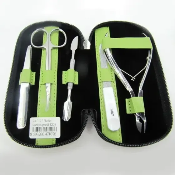 Маникюрный набор KDS (5 предметов) 7107 с металлической пилочкой Киев