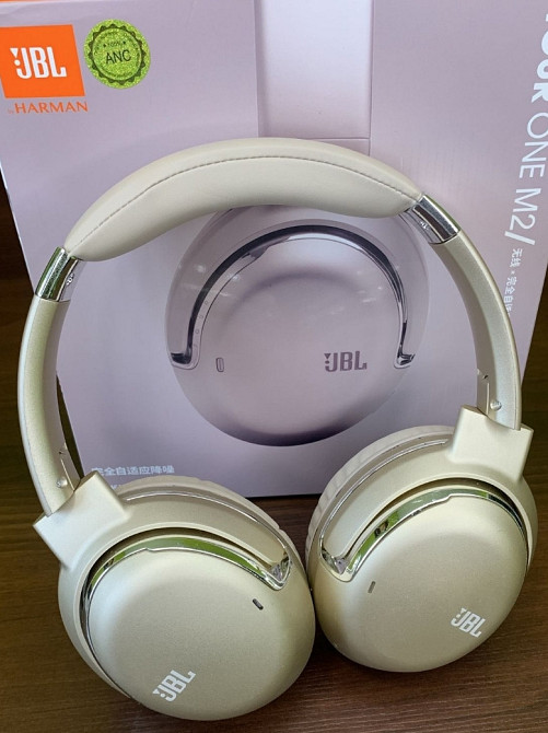 Беспроводные наушники JBL Tour One M2 в черном и золотистом роноре. Харьков - изображение 2