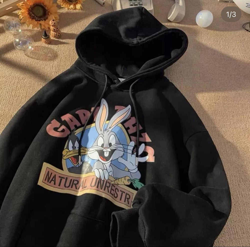 Женская утепленная оверсайз худи кенгуру с мультяшным принтом «Loony Tunes» трехнить на флисе Черный Одесса - изображение 2