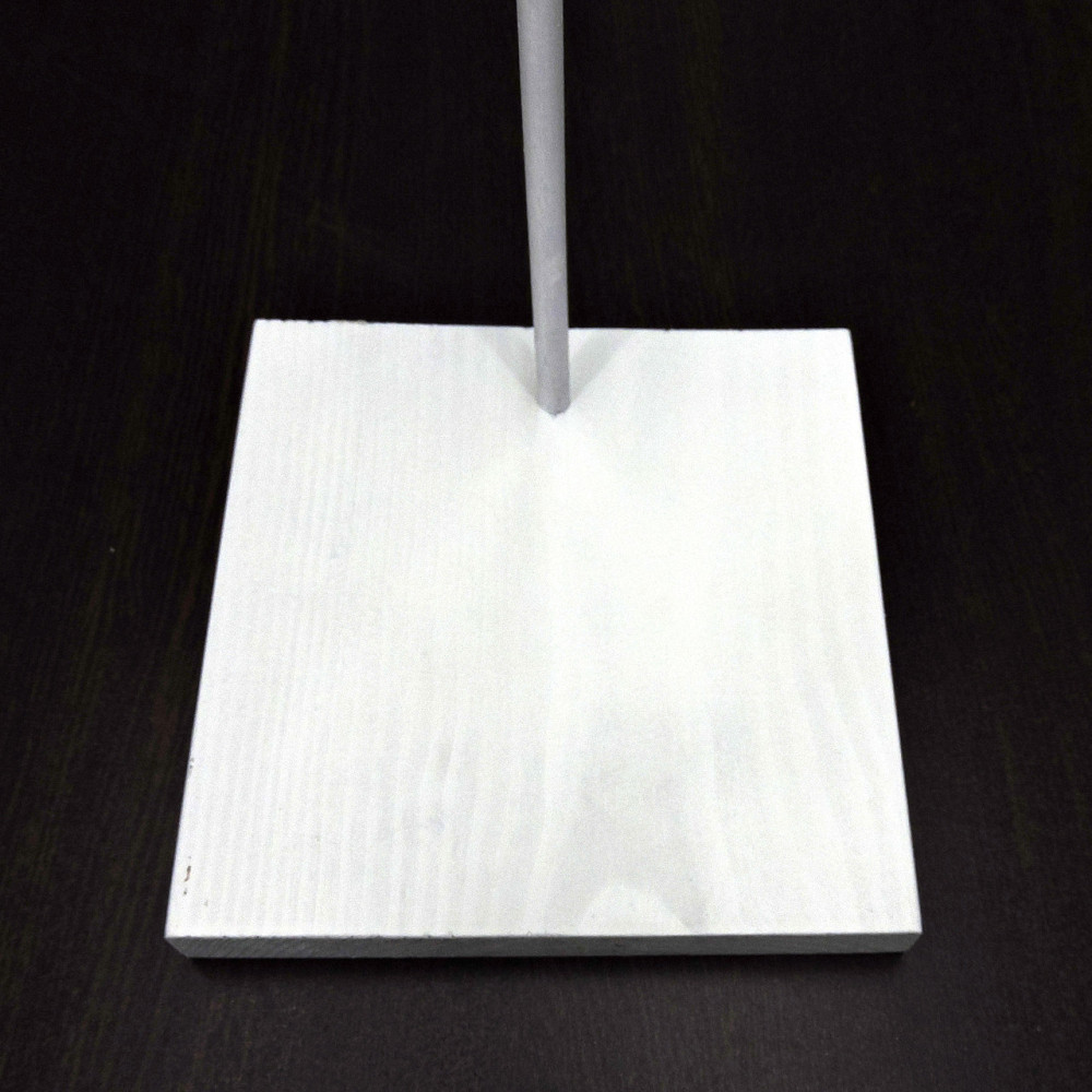 Подставка для кукол 