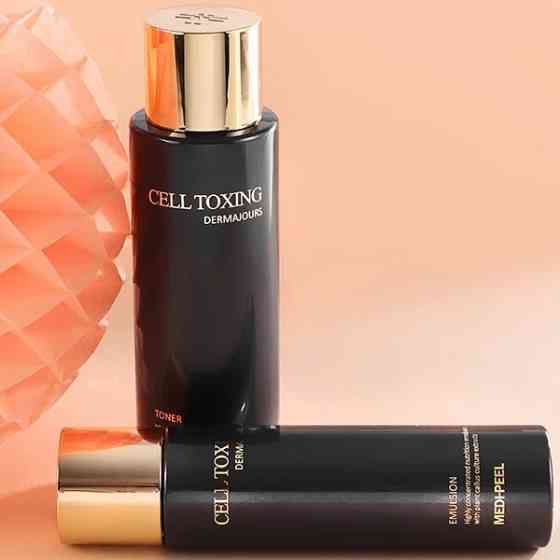 Профессиональный омолаживающий тонер со стволовыми клетками Cell Toxing Dermajours Toner Medi-Peel 250 мл Киев