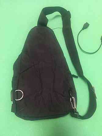 Мужская сумка тактическая через плечо черная, нагрудная сумка, размер 35*21см, 3 кармана, с USB шнуром Киев