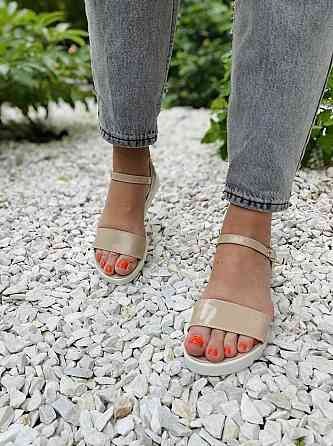 Mermaid Босоніжки жіночі 801 бежеві (літо, лак натуральний) (948) Коломыя