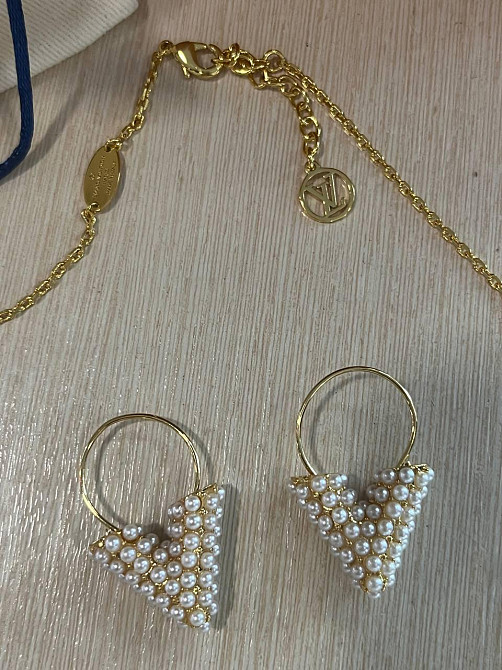 Сережки Louis Vuitton з перлинами – елегантність і стиль у кожній деталі Одеса - фото 2