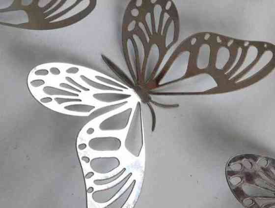 Бабочки серебро на скотче - в наборе 12шт. разных размеров, в комплект входит 2-х сторонний скотч Киев