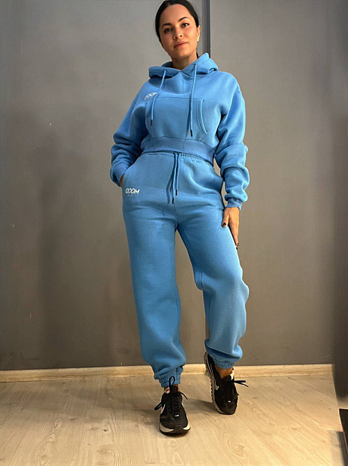 Костюм женский Quzen 493-497 укороченное худи с капюшоном MOOD брюки резинка утепленный синий, синий, M Киев - изображение 1