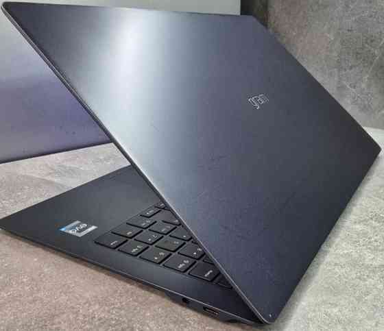 Ноутбук LG Gram SuperSlim Core i7-13gen / OLED / 16Gb / 500Gb. Київ
