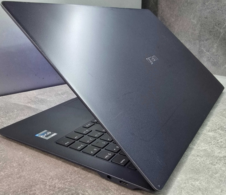 Ноутбук LG Gram SuperSlim Core i7-13gen / OLED / 16Gb / 500Gb. Київ - фото 2