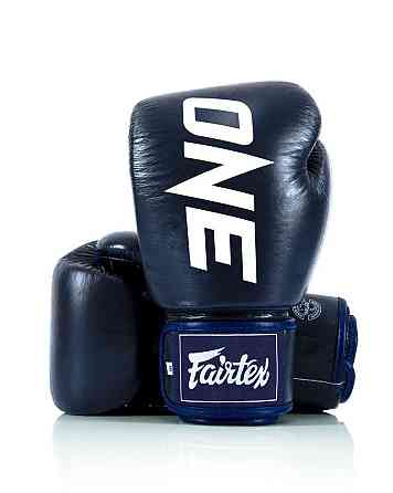 Боксерські рукавиці Fairtex BGV1-ONE (натуральна шкіра) Blue 10 унцій (бинти в комплекті) Каменское
