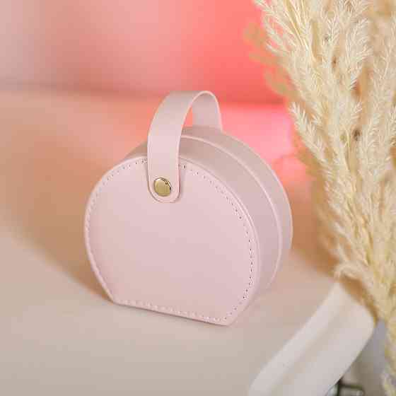 Yiwu Скринька для прикрас з еко шкіри 10×9×4.5 см ​​органайзер для ювелірних виробів HP-5-31P Коломыя