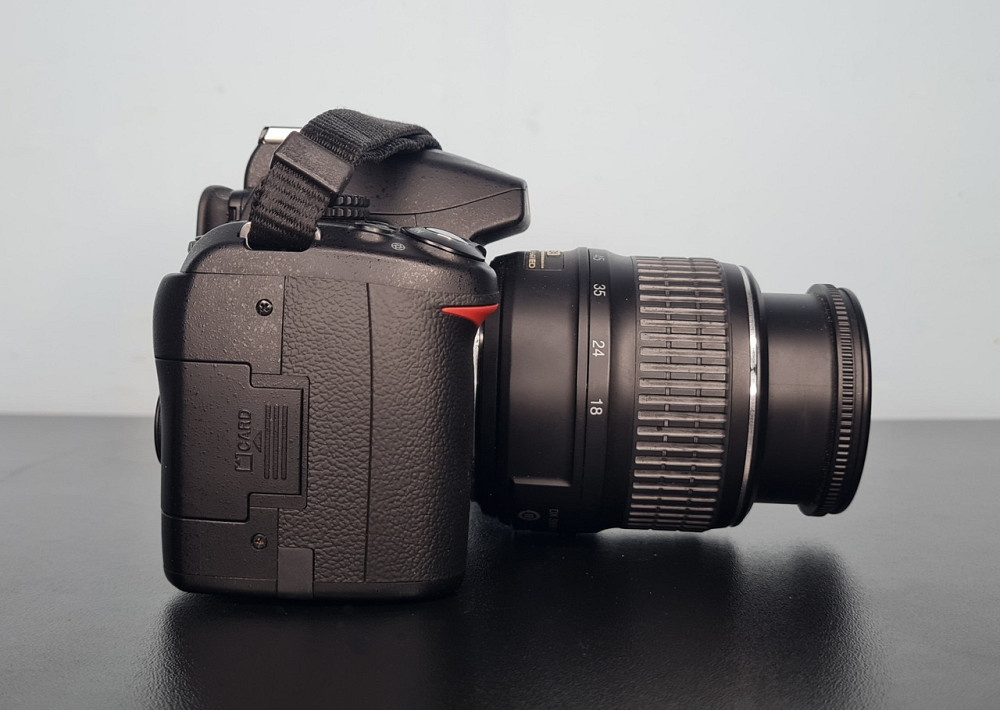 Дзеркальий фотокапарат Nikon D3000 + kit об'єктив 18-55 + сумка + SD 64GB Клевань - изображение 4