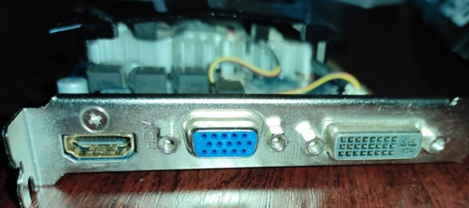 Відеокарта: GIGABYTE GT730. Київ - фото 1