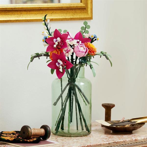 Конструктор LEGO Botanicals Милий рожевий букет квітів 749 деталей (10342) Харків - фото 10