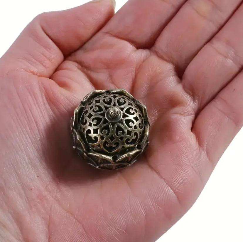 Металевий ажурний тримач для пахощів у формі лотоса - Вогнетривкий залізний пальник для медитації 3  Київ - фото 3