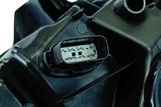 Фара автомобіль Ford Mondeo 5 (2013-2016) ліва покажчик повороту жовтий галоген лінзована Мукачево