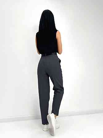 Женские брюки классического кроя 