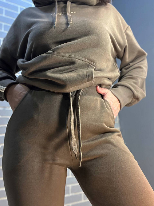 Костюм женский Joggy 8084-8081 худи надпись капюшон и брюки с разрезом шоколад, шоколад, S Киев - изображение 18