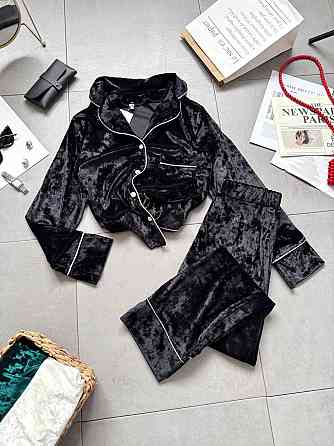 Жіноча домашня повсякденна велюрова піжама Чорний, 46/48 Одеса