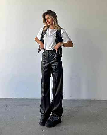 Женские базовые брюки на высокой посадке из эко-кожи Одесса