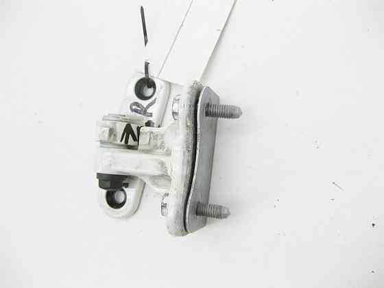 Mercedes-Benz  A1767300637 Верхня петля задніх правих дверей CLA Shooting Brake X117 CLA C117 GLA X156 A-class W176 Одеса