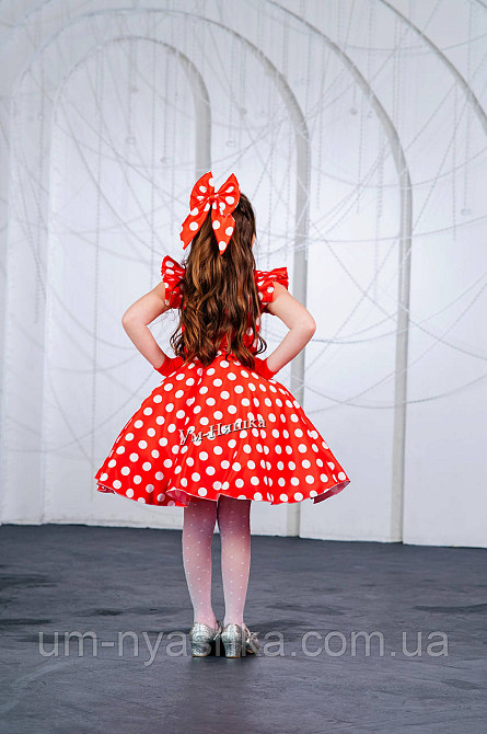 Пышное нарядное платье в ретро стиле 