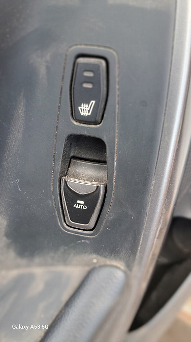 Кнопка стеклоподъемника задней левой двери Hyundai Santa Fe 2012–2018 Киев - изображение 1